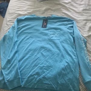 Large vineyard vines long sleeve tshirt-new